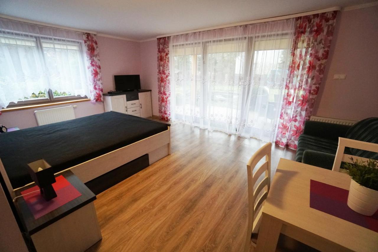 Willa Nad Oczkiem Bed & Breakfast Swinoujscie Ngoại thất bức ảnh